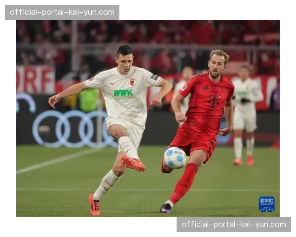 奥格斯堡球员平均跑动11.7公里与12.4次高强度冲刺，体能数据德甲前列